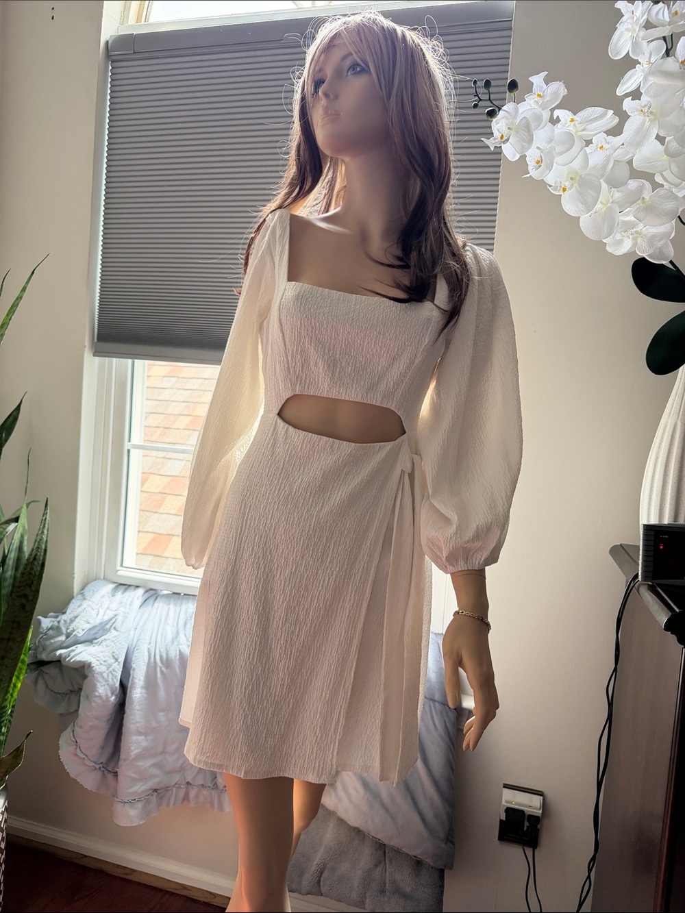Astr Cream Puff-Sleeve Mini Dress with Midriff Cutout